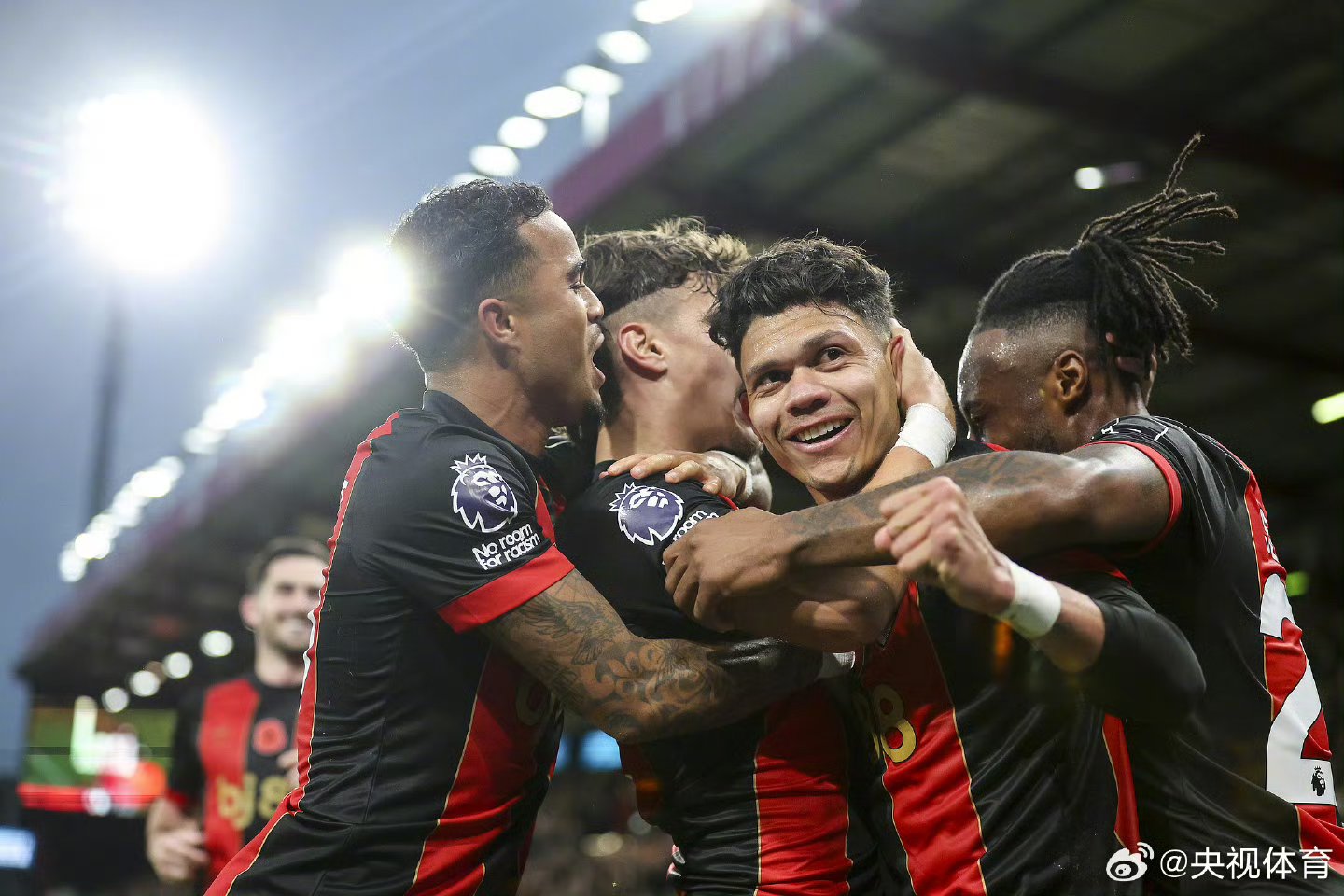 九游游戏官网首页太狠了！费城76人围绕国王杯外线爆发东契奇在阿森纳比赛中惊艳表现，曼城再遭质疑备战CBA常规赛的简单介绍